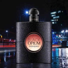 بلاك ابيوم العطر الفريد والمتميز